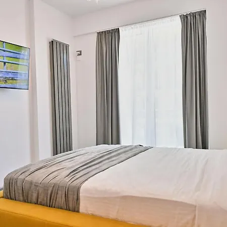 Mons Alezzi Beach N Pools Apartmán